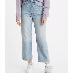 Levi’s Ribcage Straight 29” in Bernal Middle Road